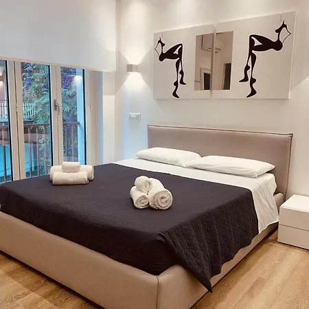 招待所 Abba 卡利亚里